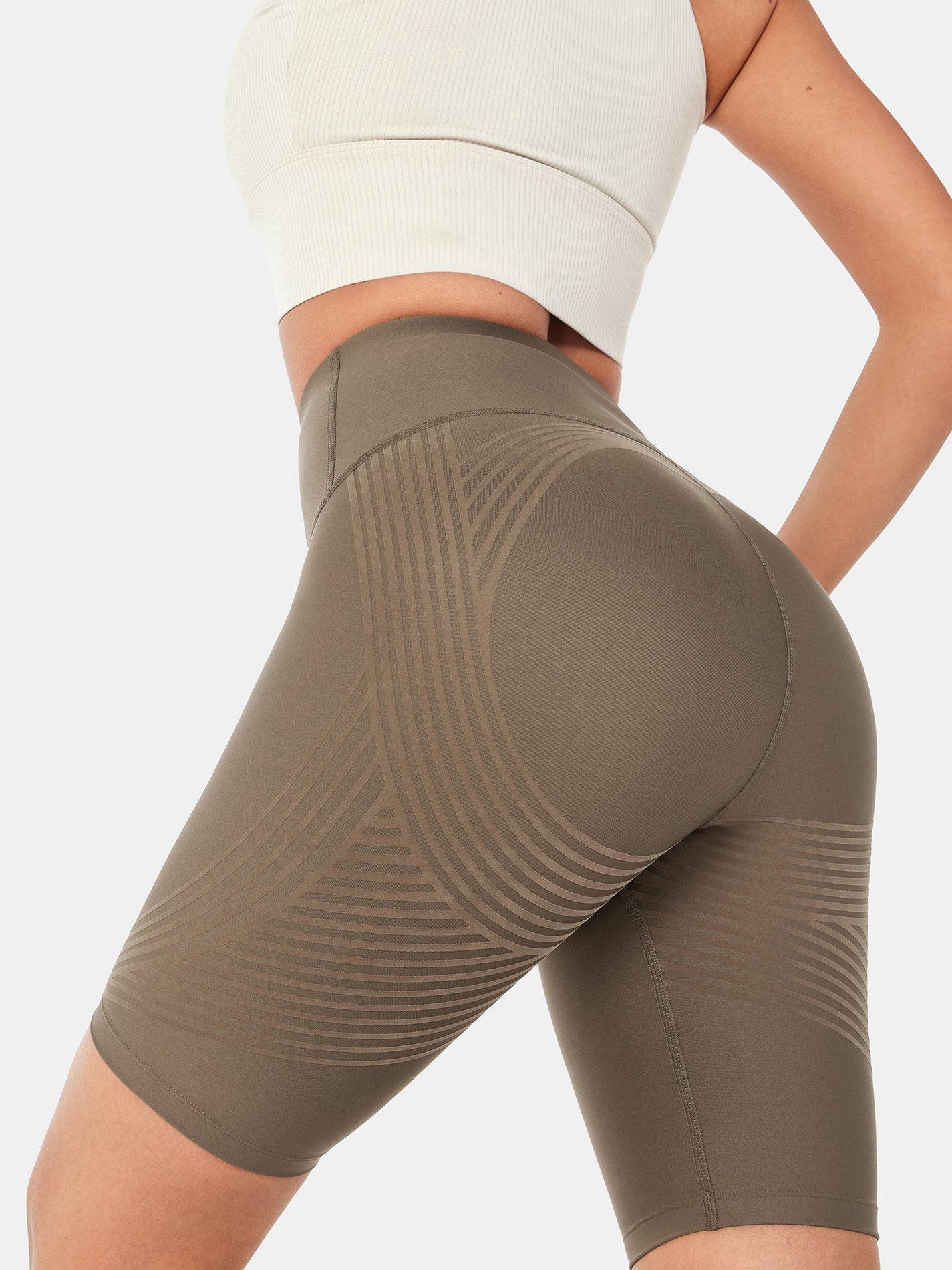 Body Sculpt Side Pocket 9" Biker Shorts (Reversible Wear)