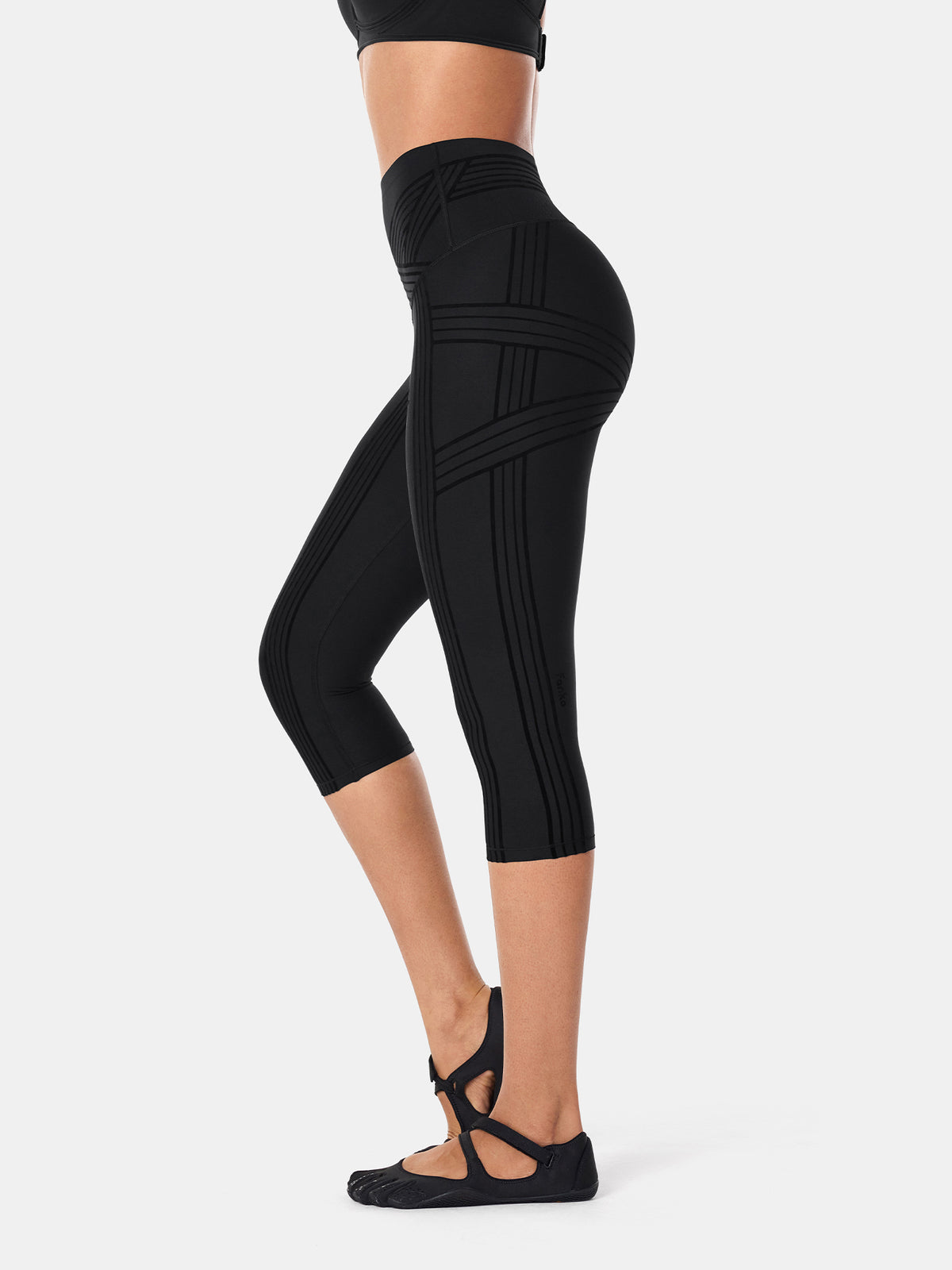 PowerBand Resistance Capri Leggings (Reversible Wear)