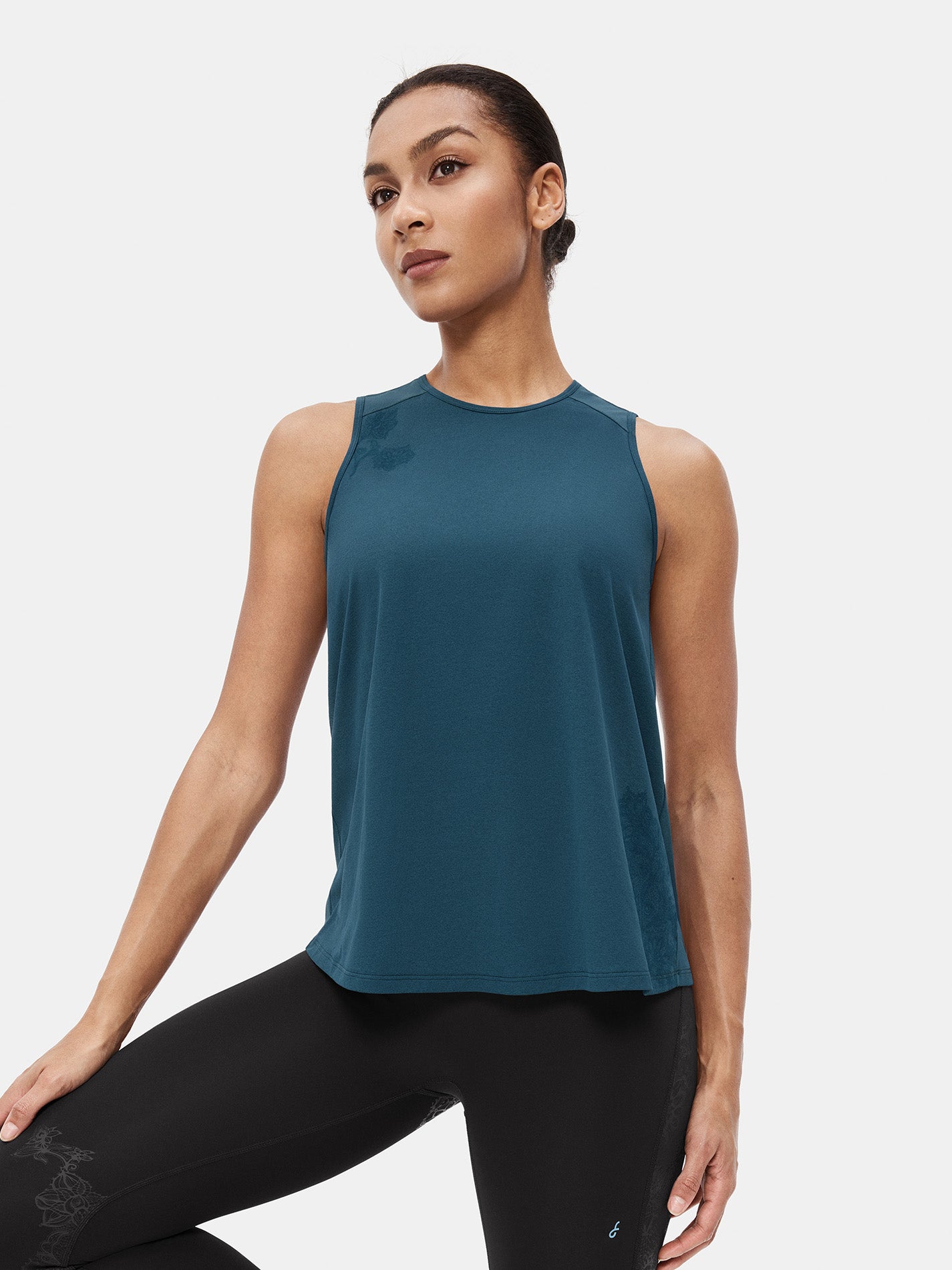 Body Sculpt CalmWave Tank Top (Built-in Bra)