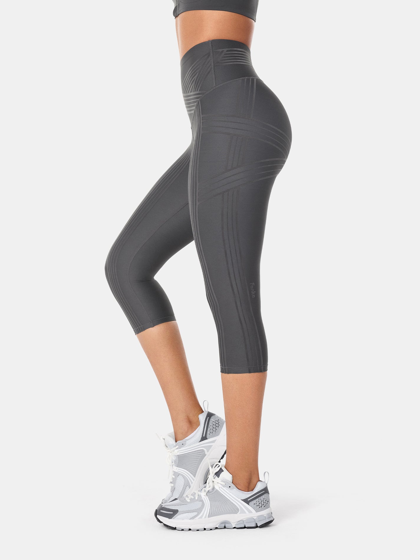 PowerBand Resistance Capri Leggings (Reversible Wear)