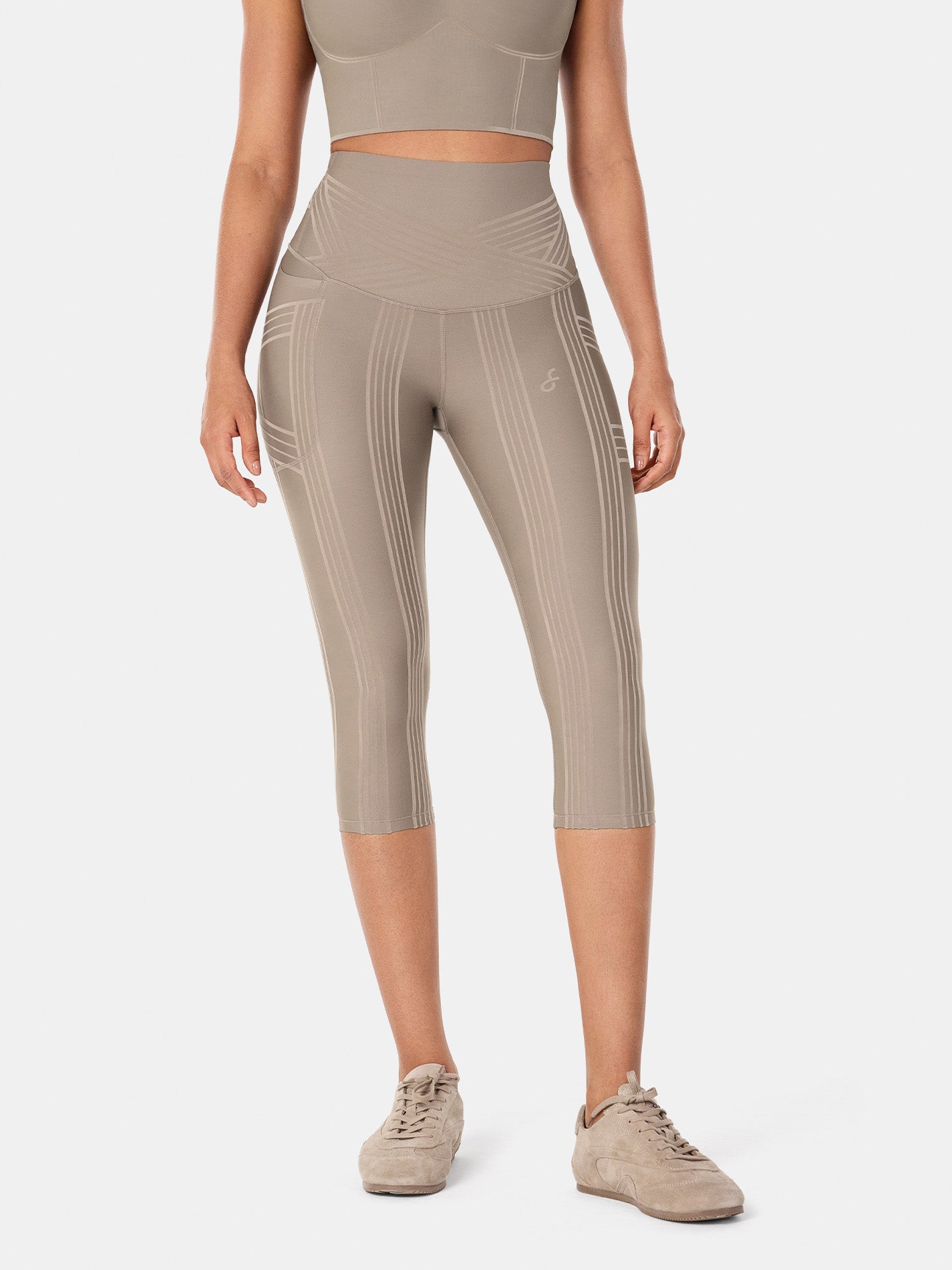 PowerBand Resistance Capri Leggings (Reversible Wear)