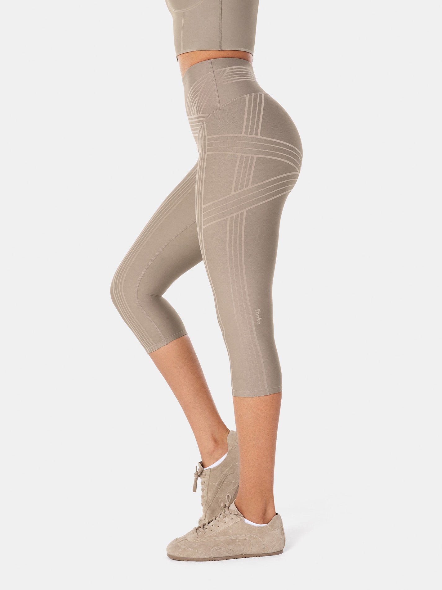 PowerBand Resistance Capri Leggings (Reversible Wear)